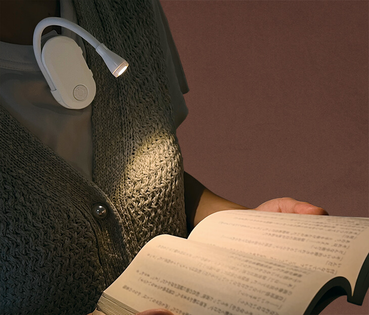 クリップオンブックライト　使用イメージ画像3